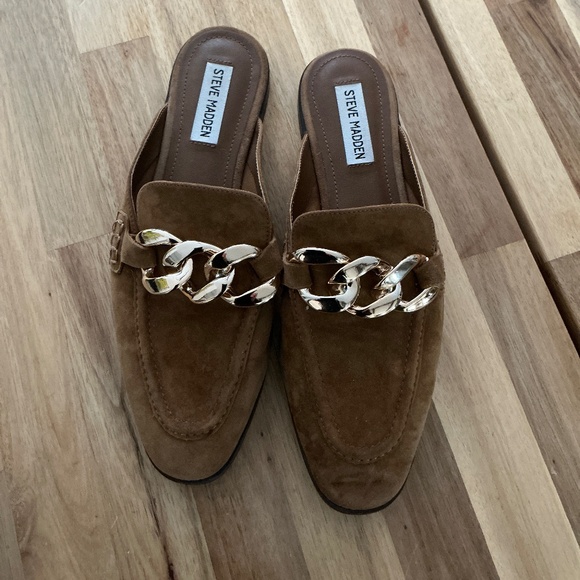Steve Madden Brown Mules with Gold Chain - Picture 1 of 6